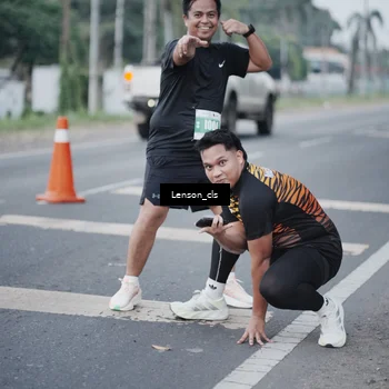 Runner Photo 4384948