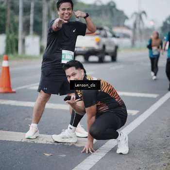 Runner Photo 4384954