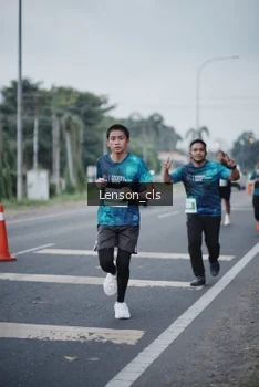 Runner Photo 4384969