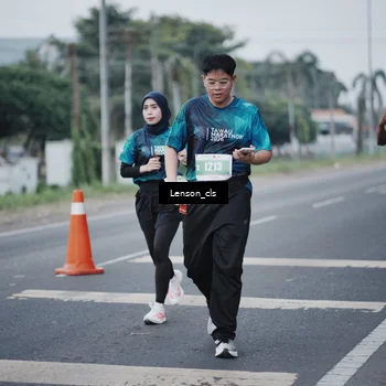Runner Photo 4384984