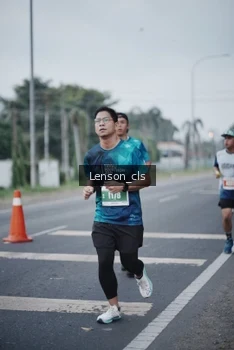 Runner Photo 4385016