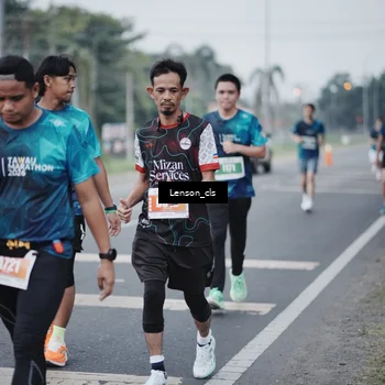 Runner Photo 4385044