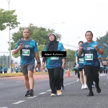Runner Photo 4385052