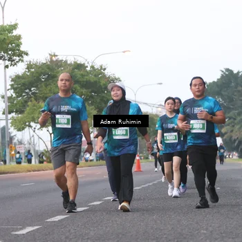 Runner Photo 4385064