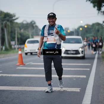 Runner Photo 4385080