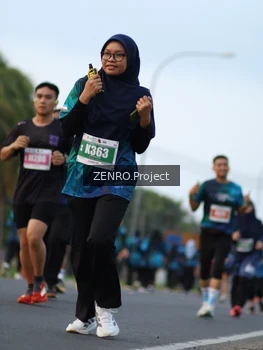 Runner Photo 4385084