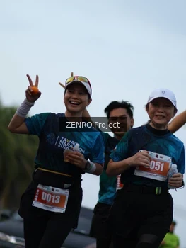 Runner Photo 4385097