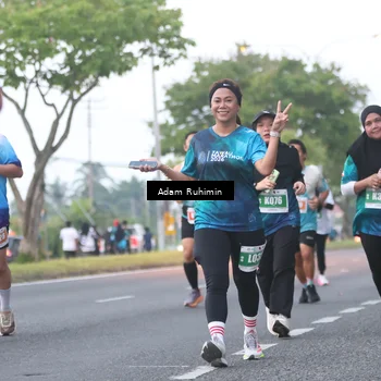 Runner Photo 4385118