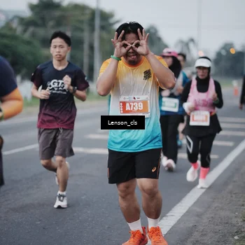 Runner Photo 4385123