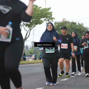 Runner Photo 4385211