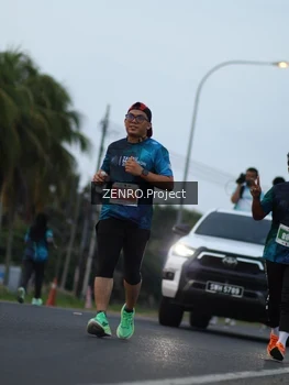 Runner Photo 4385222