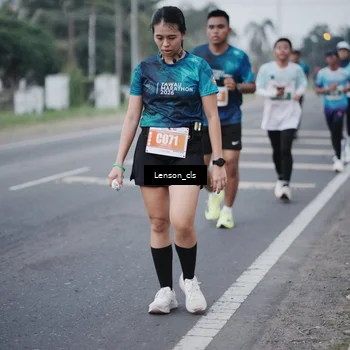 Runner Photo 4385245