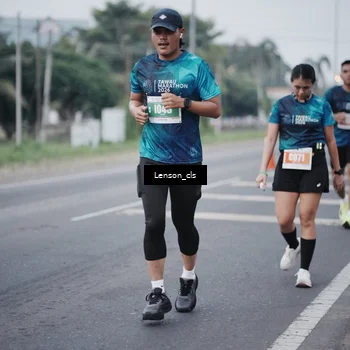 Runner Photo 4385252