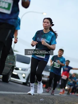 Runner Photo 4385294