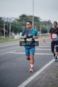 Runner Photo 4385305