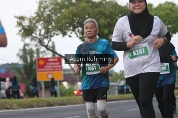 Runner Photo 4385312