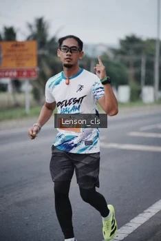 Runner Photo 4385313