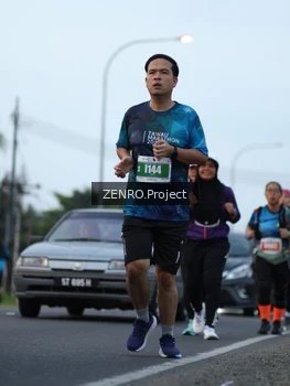 Runner Photo 4385331