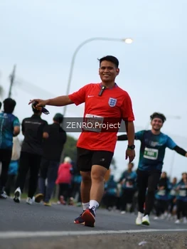 Runner Photo 4385339