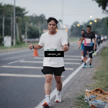 Runner Photo 4385343