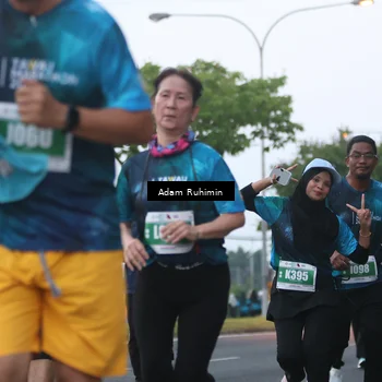 Runner Photo 4385360