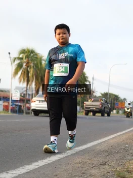 Runner Photo 4385370