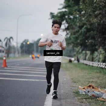 Runner Photo 4385374