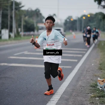 Runner Photo 4385375