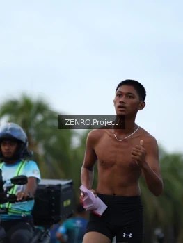 Runner Photo 4385382