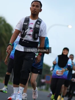 Runner Photo 4385400