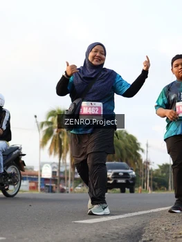 Runner Photo 4385407