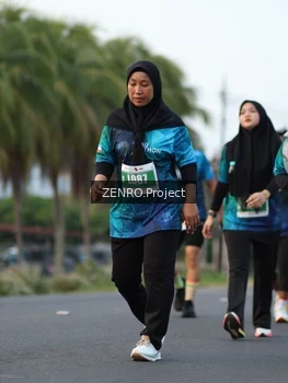 Runner Photo 4385419