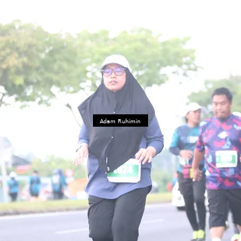 Runner Photo 4385475