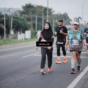Runner Photo 4385476