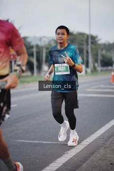 Runner Photo 4385498