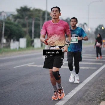 Runner Photo 4385503