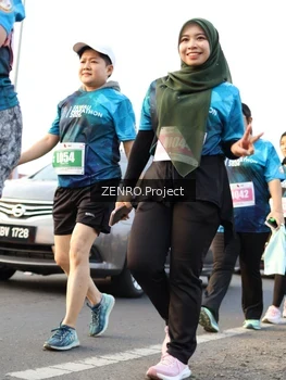 Runner Photo 4385511