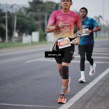 Runner Photo 4385513