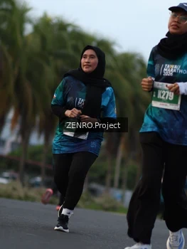 Runner Photo 4385529