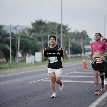 Runner Photo 4385530