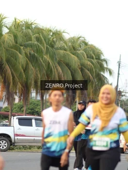 Runner Photo 4385542