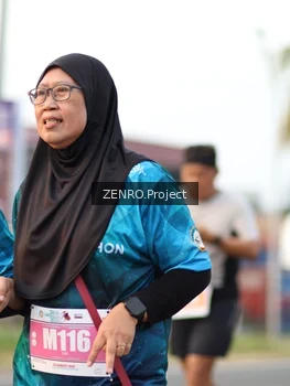 Runner Photo 4385569