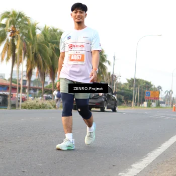 Runner Photo 4385579
