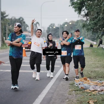 Runner Photo 4385585