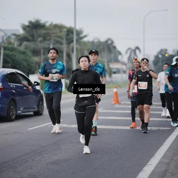 Runner Photo 4385613