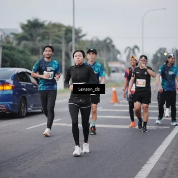 Runner Photo 4385617