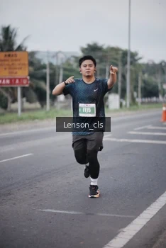 Runner Photo 4385635