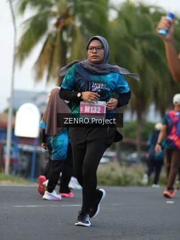 Runner Photo 4385665