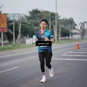 Runner Photo 4385692