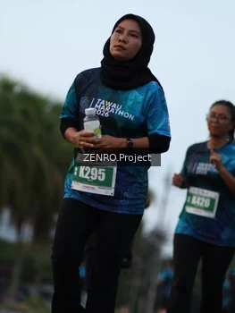 Runner Photo 4385719